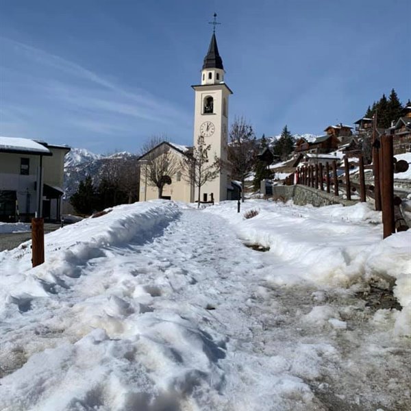 - Chamois - Febbraio 2021 foto di Gianluca Tronconi - <p>Una bella Galleria di una bella giornata di sole sulla neve dell&#39;Altoporto di Chamois.</p>
