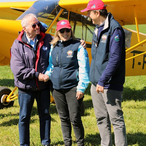 - 25 marzo 2023 - Apertura stagione a Vigarano Mainarda - Foto di Enzo Marchesi - <p>Bellissima giornata di sole e... vento! Nonostante&nbsp; 15-20 nodi di vento al traverso siamo riusciti a organizzare uno splendido evento. Grazie a Enrico Marangoni responsabile dell&#39;aviosuperficie ICARO VILLAGE per l&#39;organizzazione e l&#39;ospitalit&agrave;. Ottimo il Ristorante SPIRITO sulla stessa area.</p>
