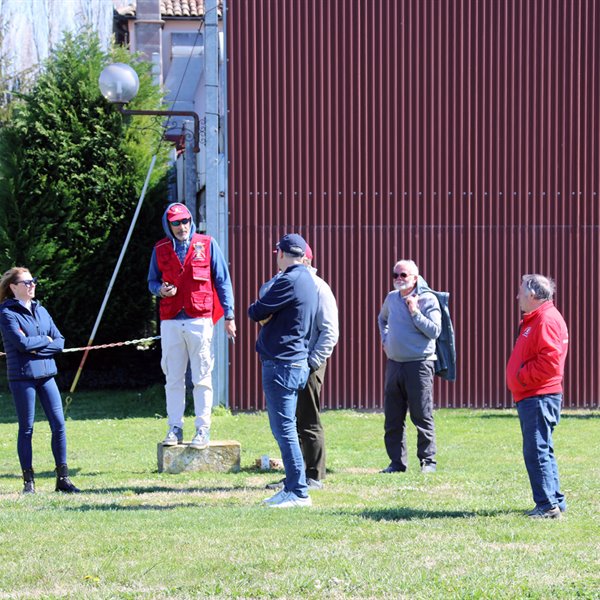 - 25 marzo 2023 - Apertura stagione a Vigarano Mainarda - Foto di Enzo Marchesi - <p>Bellissima giornata di sole e... vento! Nonostante&nbsp; 15-20 nodi di vento al traverso siamo riusciti a organizzare uno splendido evento. Grazie a Enrico Marangoni responsabile dell&#39;aviosuperficie ICARO VILLAGE per l&#39;organizzazione e l&#39;ospitalit&agrave;. Ottimo il Ristorante SPIRITO sulla stessa area.</p>
